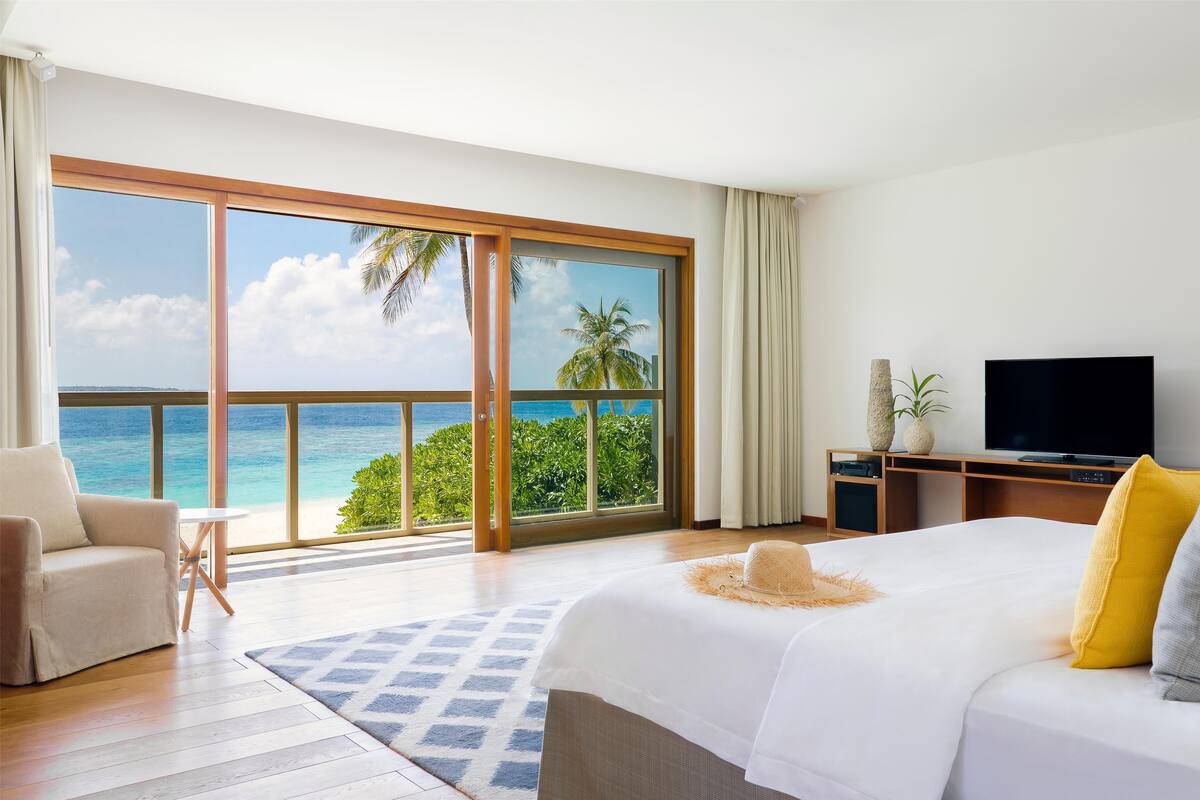 room, 4 bedrooms (beach residence) | premium bedding, down duvets, minibar, in-room safe