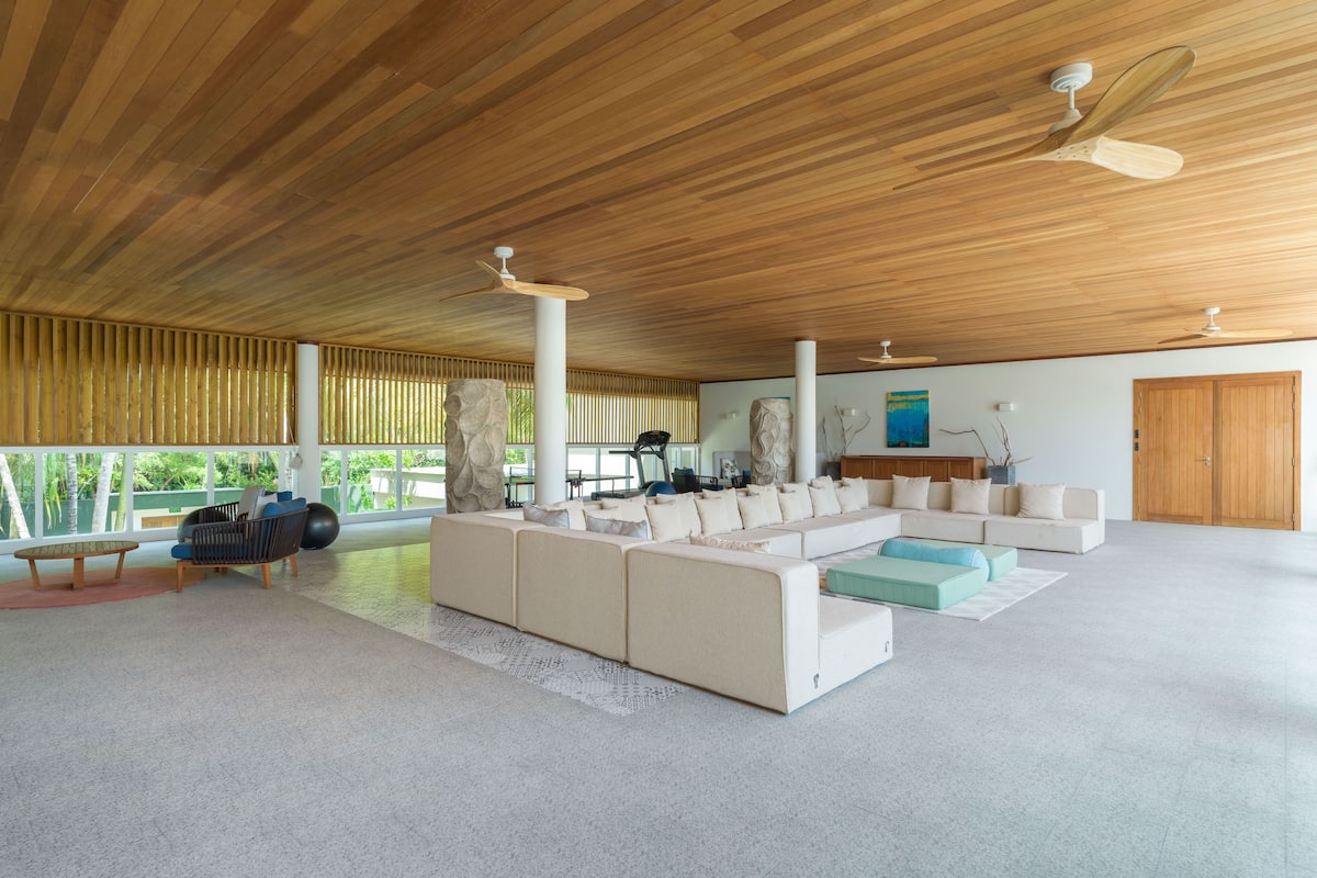 Flat-screen TV, toys, pay films