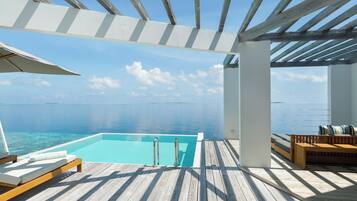 Villa (Reef Water Pool) | Ropa de cama de alta calidad, edredones de plumas, minibar y caja fuerte