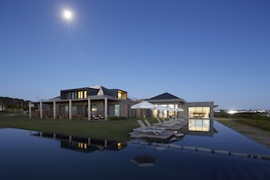 Front of property - evening/night - Bahia Vik Jose Ignacio (José Ignacio)