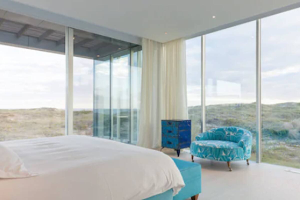 luxury suite (ocean view master suite) | 1 bedroom, premium bedding, in-room safe, individually decorated