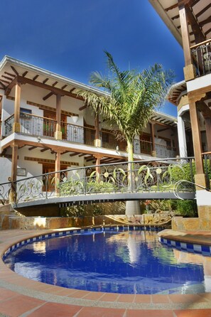 Outdoor pool - Hotel Boutique Villa Roma (Villa de Leyva)