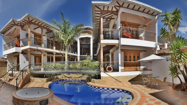 Outdoor pool - Hotel Boutique Villa Roma (Villa de Leyva)