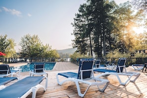 Seasonal outdoor pool, lifeguards on site