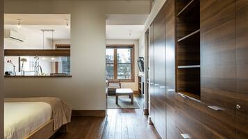 2 habitaciones, camas con pillow-top y cortinas blackout