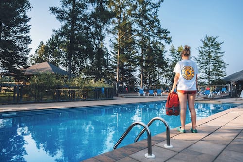 Seasonal outdoor pool, lifeguards on site