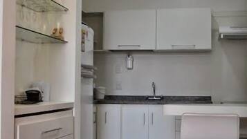 Apartment, Beachside | Private kitchen | Fridge, microwave, stovetop, coffee/tea maker