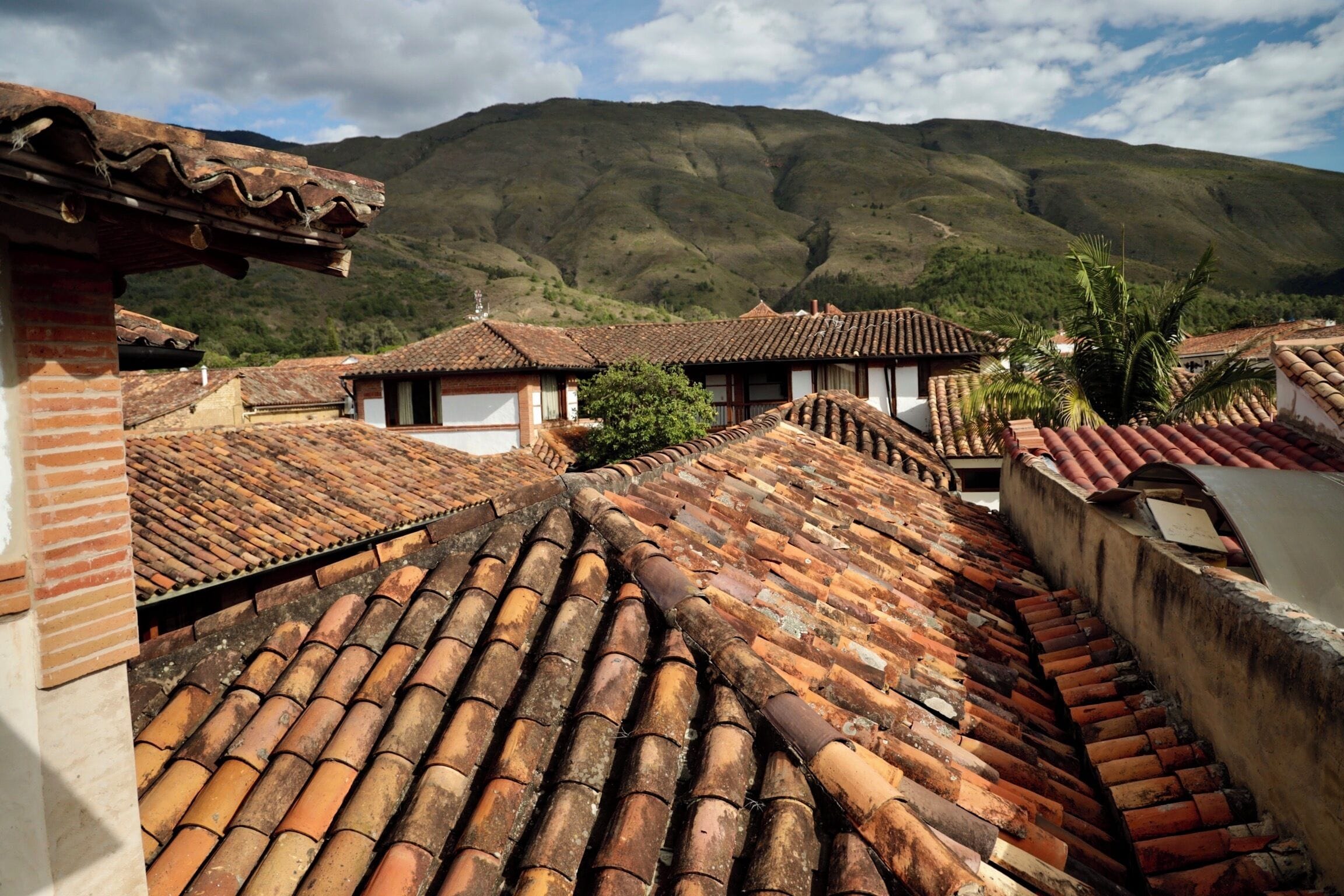 1 bedroom, premium bedding, desk, laptop workspace