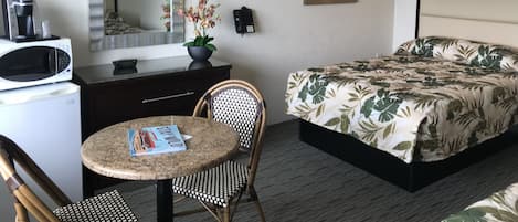 In-room safe, desk, soundproofing, iron/ironing board
