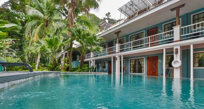 Oceanfront Hotel Verde Mar direct access to the beach