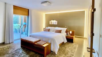 Presidential Studio Suite | Minibar, in-room safe, soundproofing, free WiFi