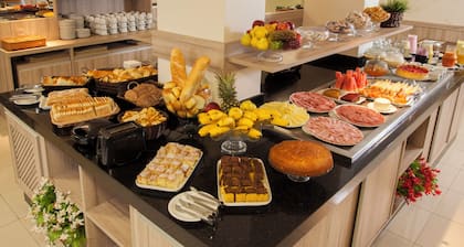 Estoril Hotel Marília