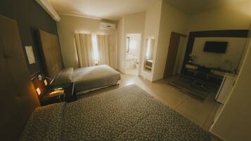 Traditional Suite | Free WiFi, bed sheets