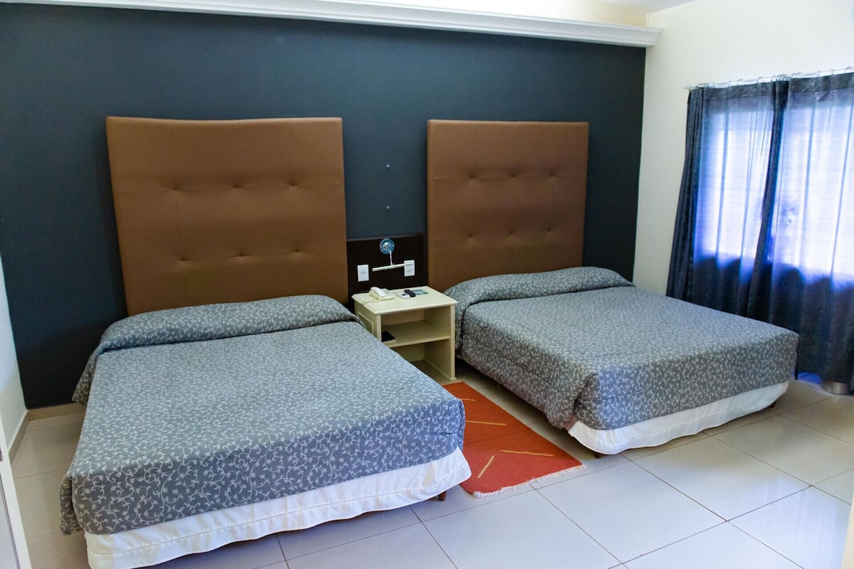 WiFi (free), bed sheets