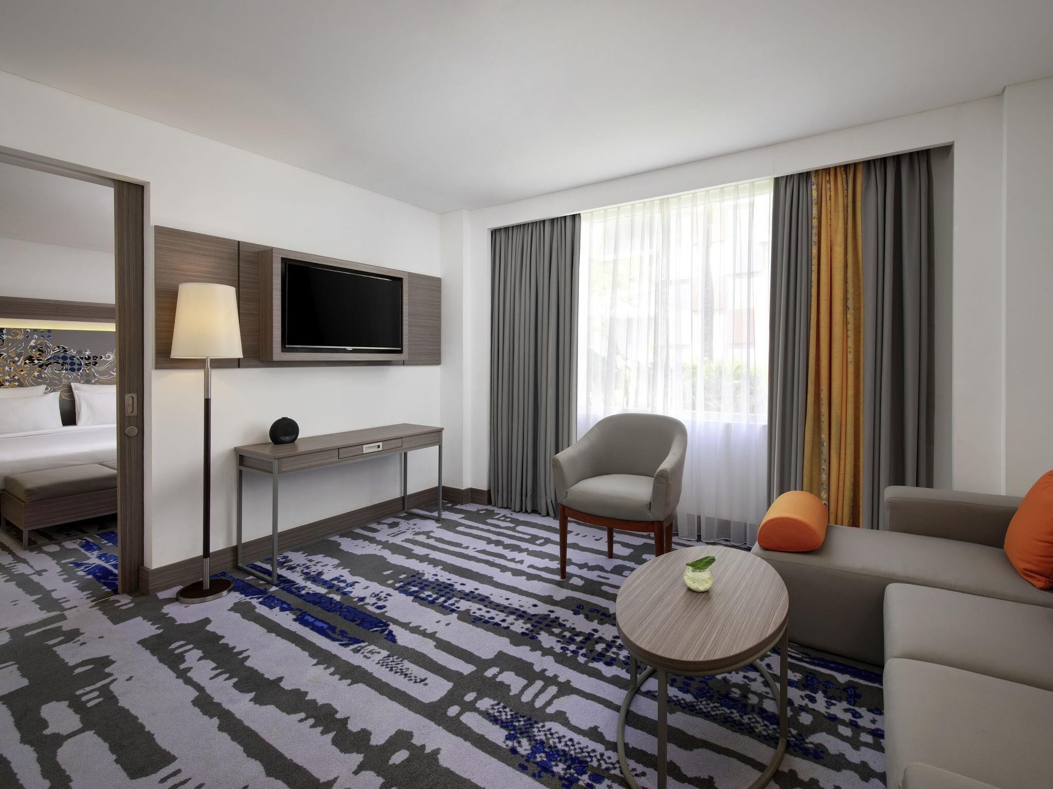 Suite, 1 Tempat Tidur Double dengan tempat tidur Sofa (Free Access to Premiere Lounge) | Minibar, brankas, meja kerja, dan ruang kerja ramah laptop