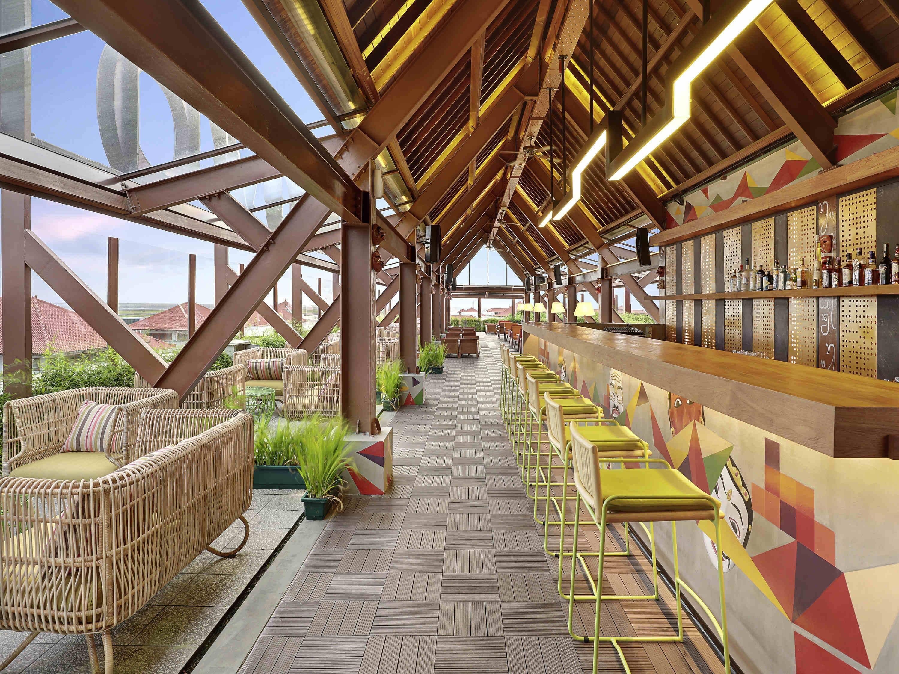 rooftop bar, ocean views, open daily