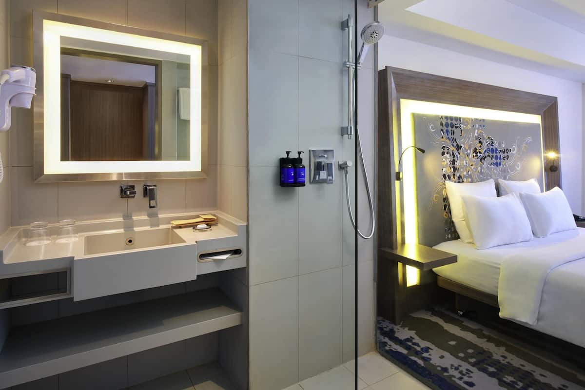 1 bedroom, minibar, in-room safe, desk