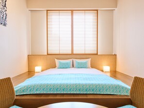 Kamer, niet-roken (Japanese double room) | Een kluis op de kamer, een bureau, gratis wifi, beddengoed
