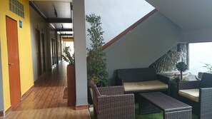 Exterior - First & Frang Hotel (Ko Pha-ngan)