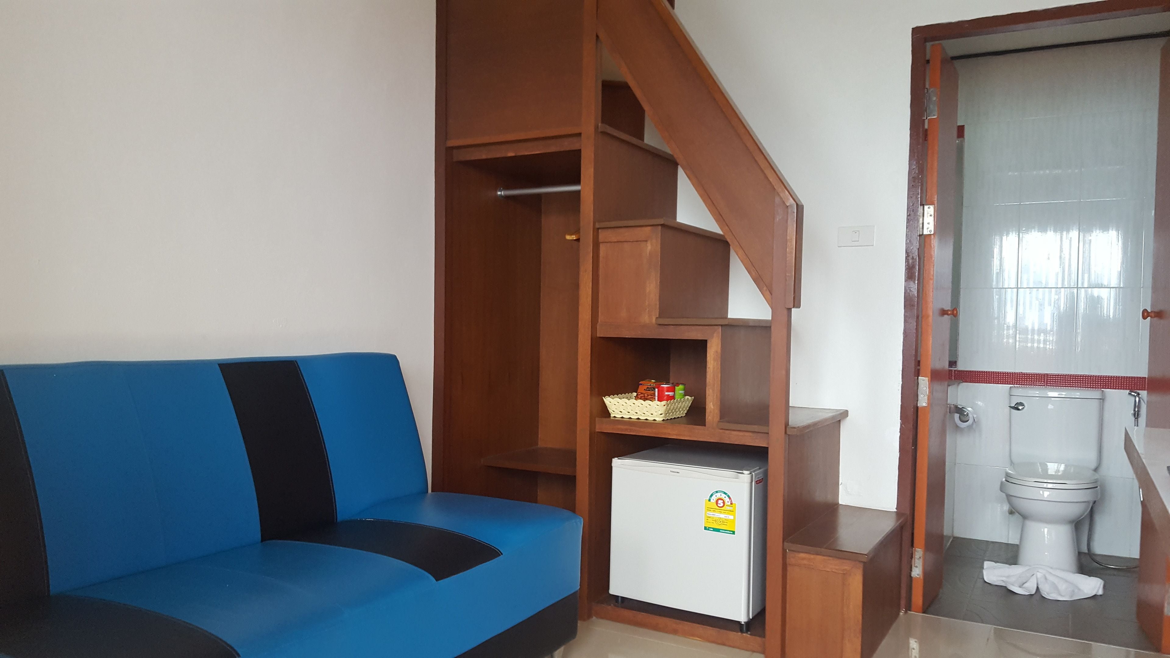 superior double bed sofa | room amenity