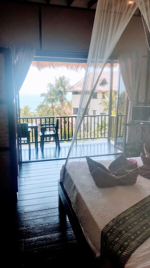 Sunrise Bungalow with Total Ocean View | Balkon