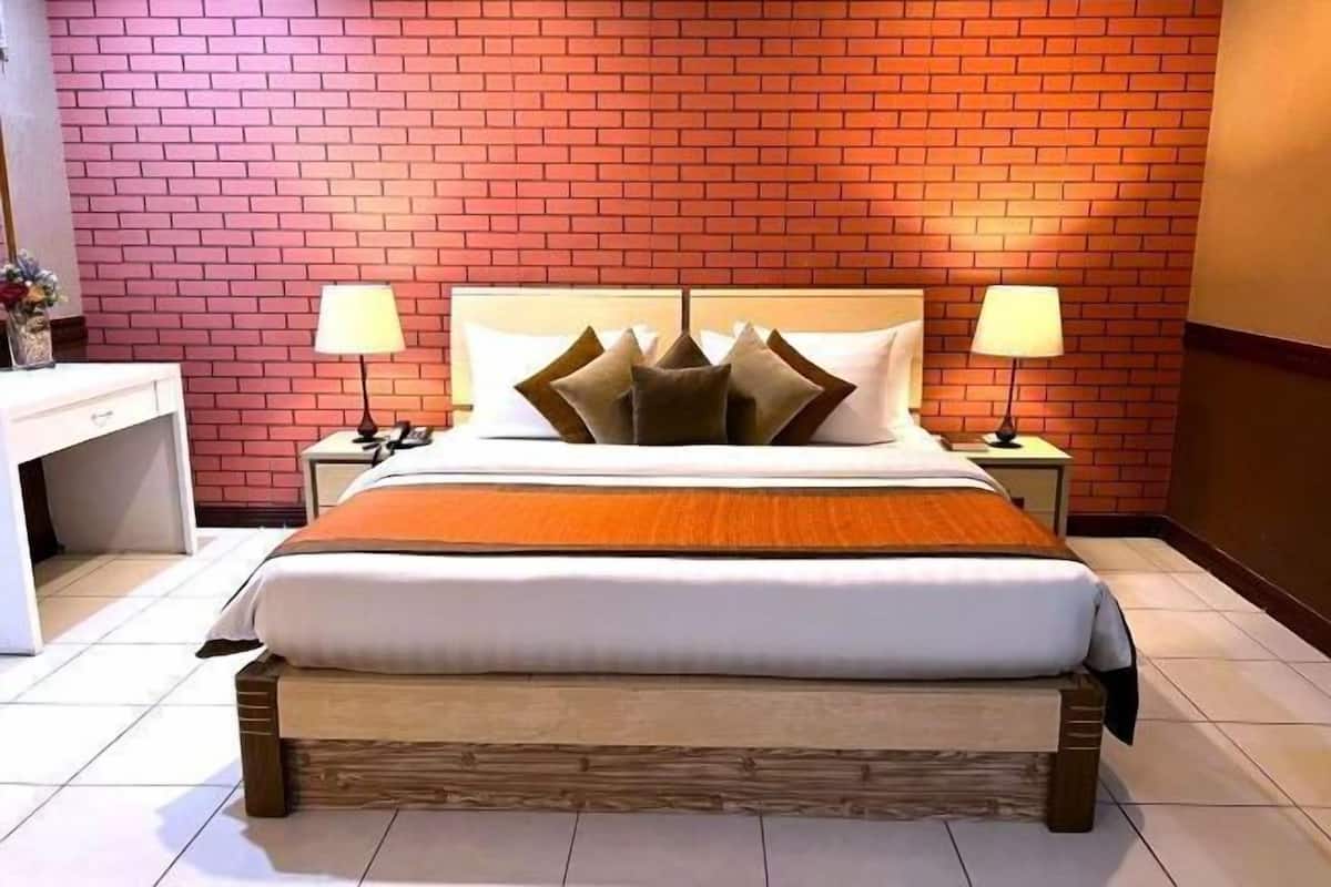 1 bedroom, rollaway beds, free WiFi, bed sheets