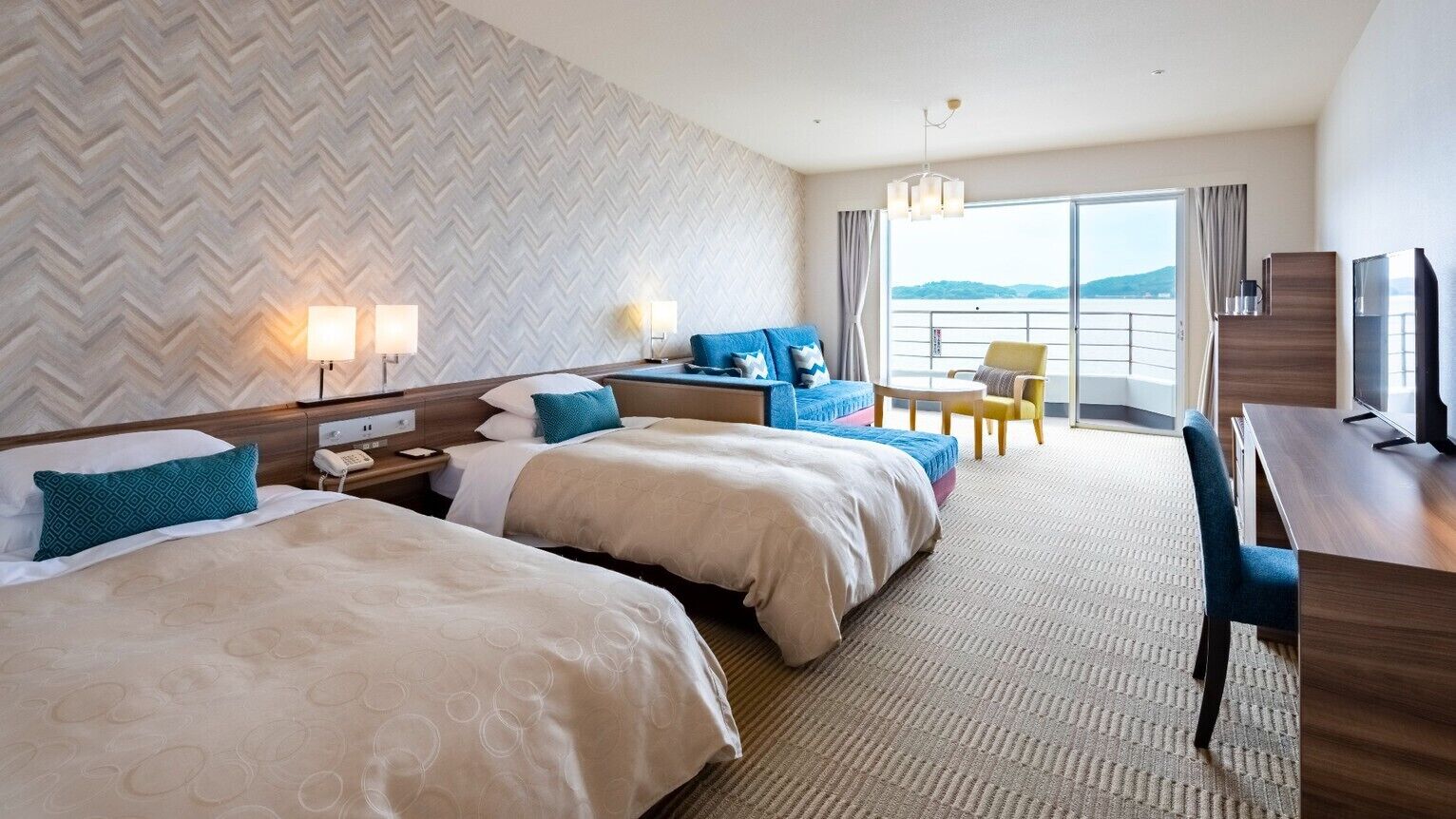 In-room safe, free WiFi, bed sheets