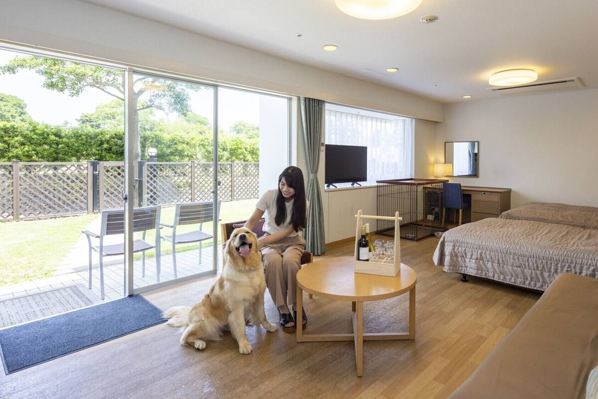 ตู้นิรภัยในห้องพัก, Wi-Fi ฟรี, ผ้าปูที่นอน