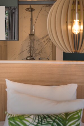 Kostenlose Babybetten, kostenloses WLAN