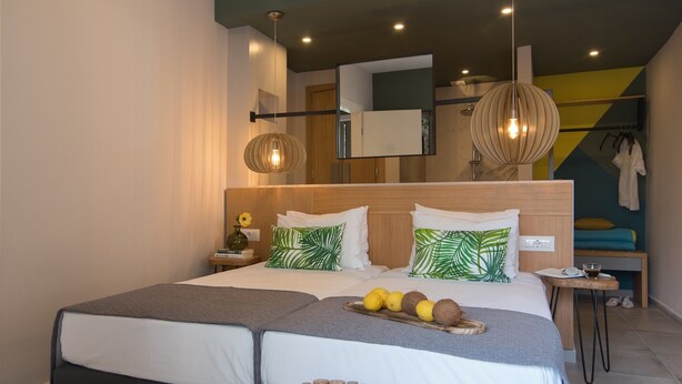 Studio | Cribs (free), WiFi (free) - Sunshine Hotel (Malia)
