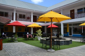Property grounds - The Old School Self Catering (Praslin Island)