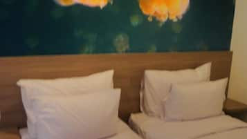 Comfort Room | Free WiFi, bed sheets