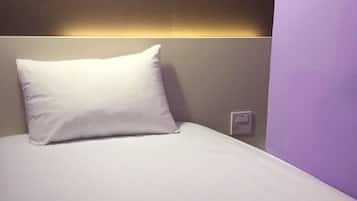 ๋ฒ ์ด์ง ์ฑ๊ธ๋ฃธ, ๋จ์ฑ ์ ์ฉ (Small Room) | ์ฑ
์, ๋ค๋ฆฌ๋ฏธ/๋ค๋ฆฌ๋ฏธํ, ๋ฌด๋ฃ WiFi, ์นจ๋ ์ํธ