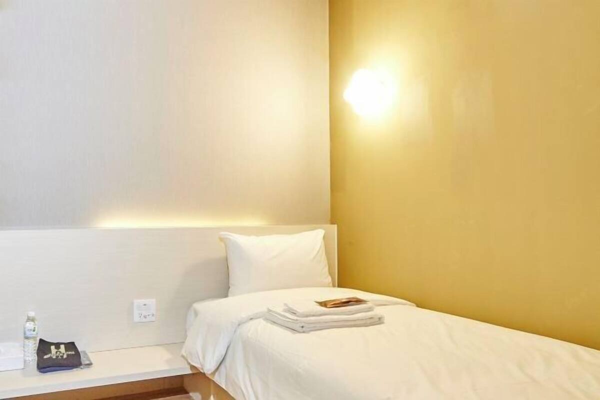 Desk, iron/ironing board, free WiFi, bed sheets