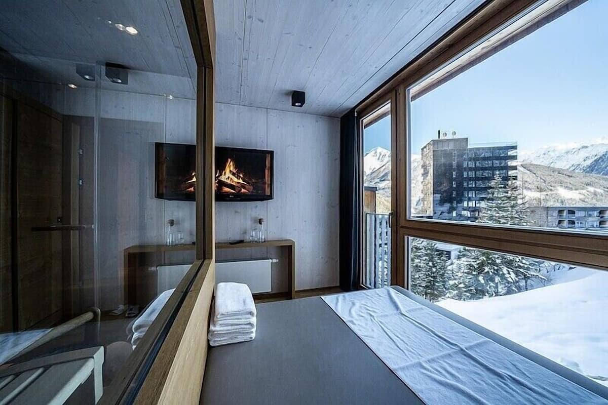 Superior Chalet, 3 Bedrooms, Sauna, Mountain View | Living area | Flat-screen TV