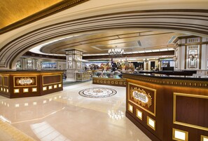 Desayuno buffet diario (MOP 162.8 por persona)