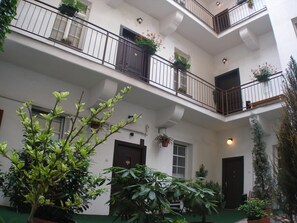 Exterior - Mila Apartments (Prague)