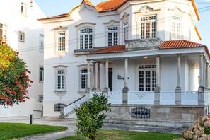 숙박 시설 정면