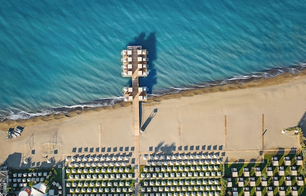 Private beach, sun loungers, beach umbrellas, beach towels