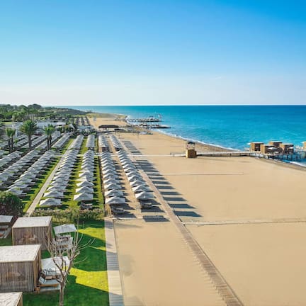 Private beach, sun loungers, beach umbrellas, beach towels