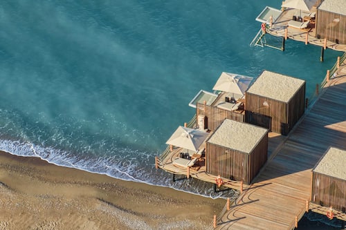 Private beach, sun loungers, beach umbrellas, beach towels
