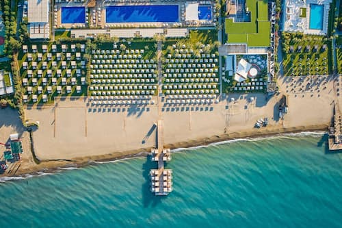 Private beach, sun loungers, beach umbrellas, beach towels