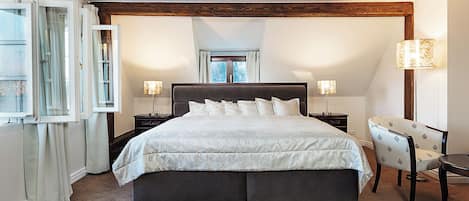 Minibar, in-room safe, desk, blackout curtains