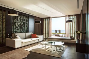 Sengetøy av topp kvalitet, minibar (inkludert) og safe på rommet