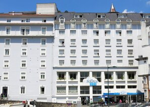 Exterior - Hôtel La Source (Lourdes)