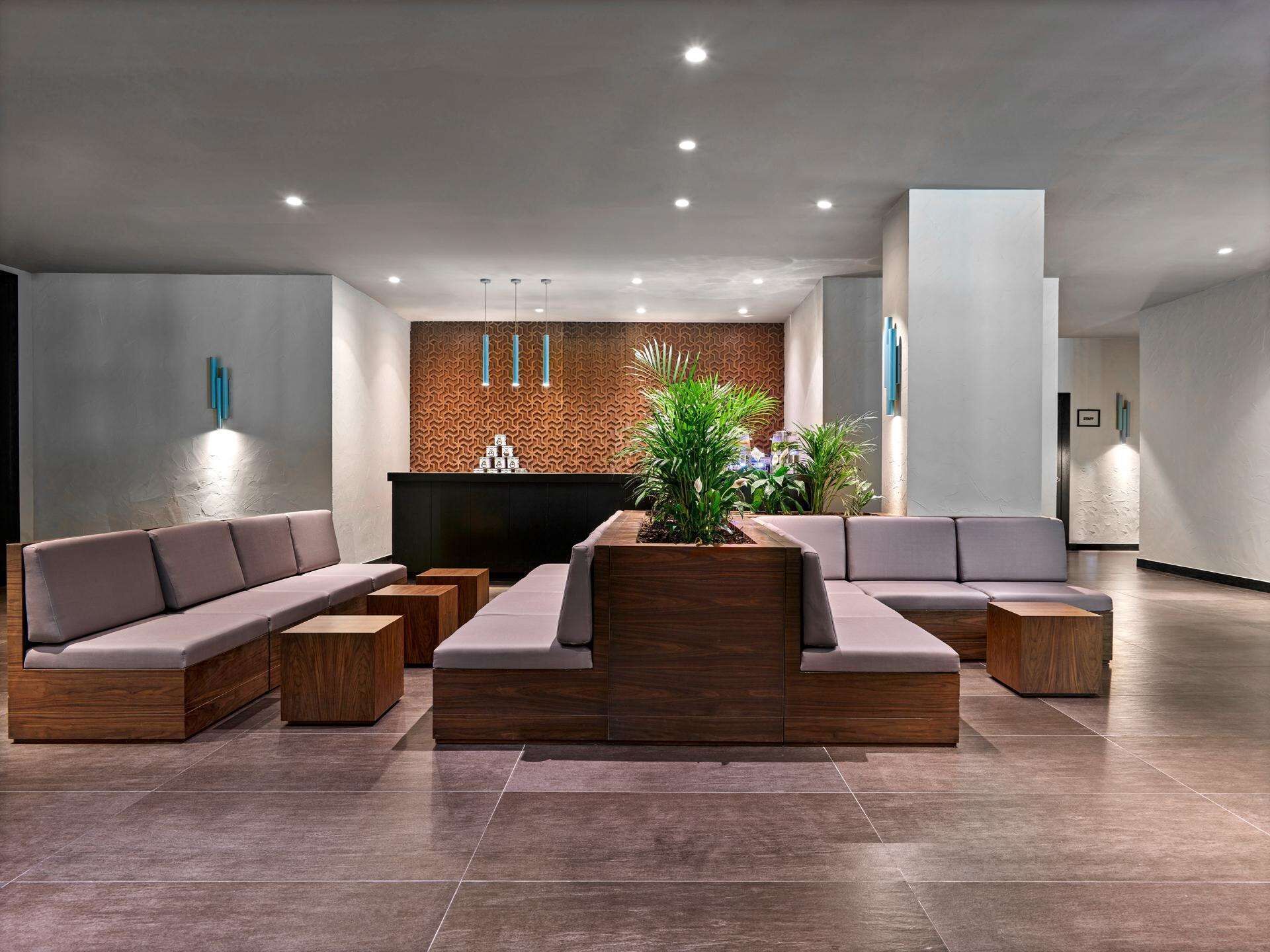 sauna, steam room, turkish bath/hammam, body treatments, facials