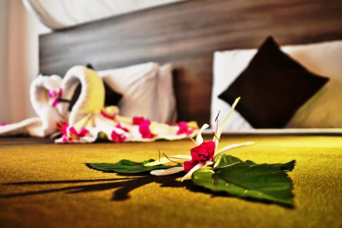 Free minibar items, in-room safe, desk, laptop workspace