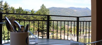 Casa de Montaña Bed & Breakfast