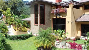 Exterior detail - Casa de Montaña Bed & Breakfast (Los Naranjos)