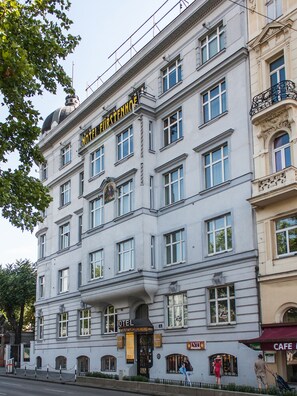 Front of property - Hotel Fürstenhof Wien (Vienna)
